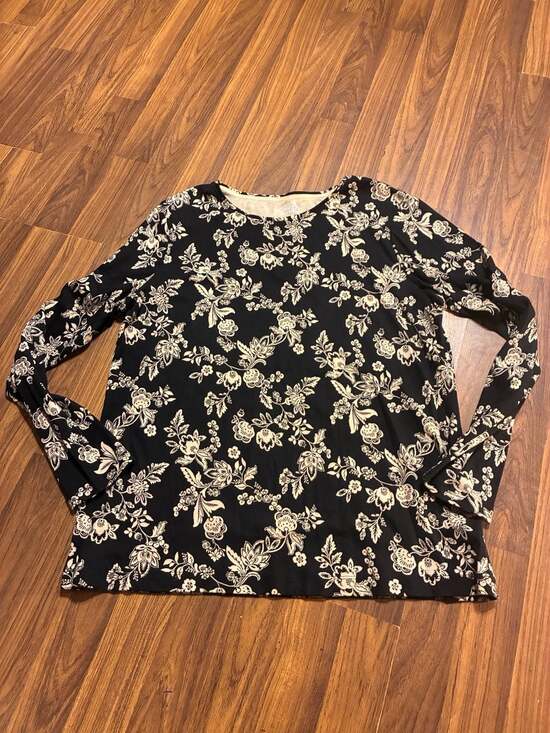 Croft & Barrow Tops - Croft & Barrow The Classic Tee Women's Long Sleeve Floral Shirt Size L